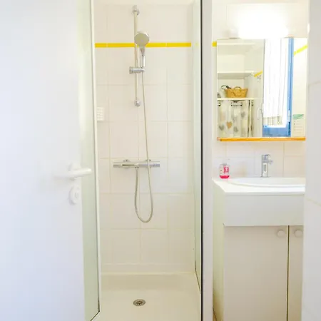 Maison Mitoyenne De - Piscine Commune Et Espaces Verts - 4 Personnes Feriehus *