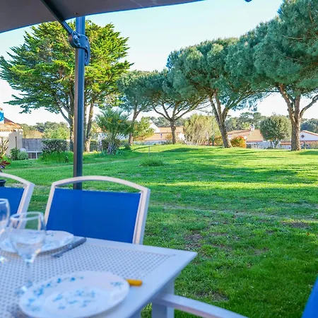 Maison Mitoyenne De - Piscine Commune Et Espaces Verts - 4 Personnes Feriehus Talmont-Saint-Hilaire