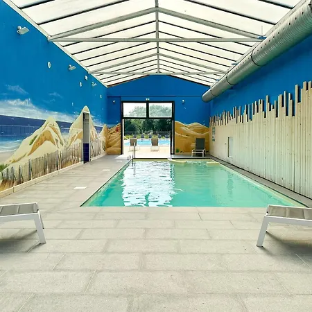 Maison Mitoyenne De - Piscine Commune Et Espaces Verts - 4 Personnes