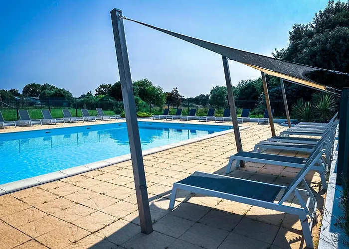 Maison Mitoyenne De - Piscine Commune Et Espaces Verts - 4 Personnes * Talmont-Saint-Hilaire